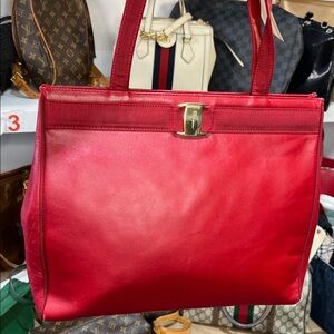 Ferragamo Elegant Red Leather Tote Bag
